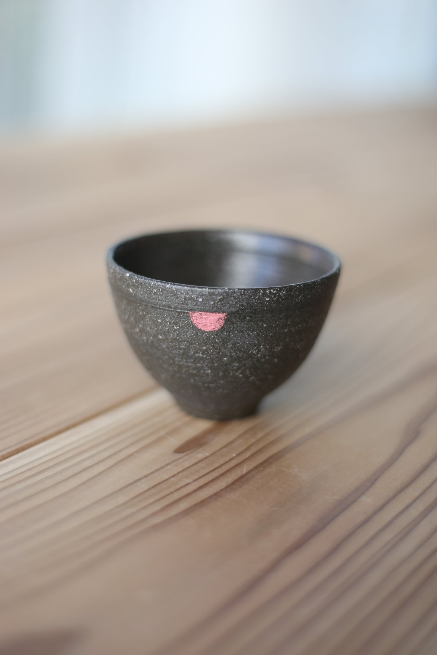 半点湯呑み PINK黒御影_2