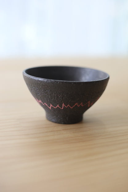 半点茶碗 brown黒御影