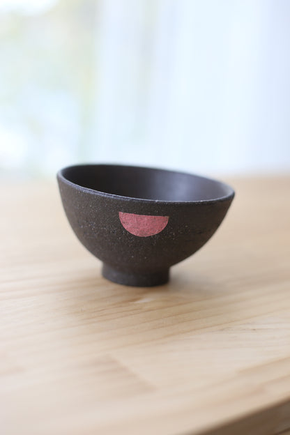 半点茶碗 pink黒御影