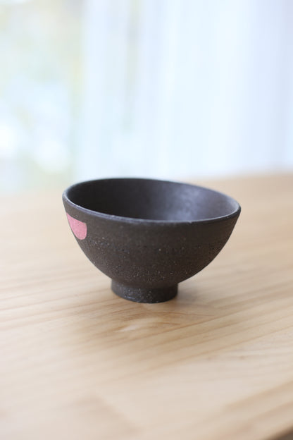 半点茶碗 pink黒御影