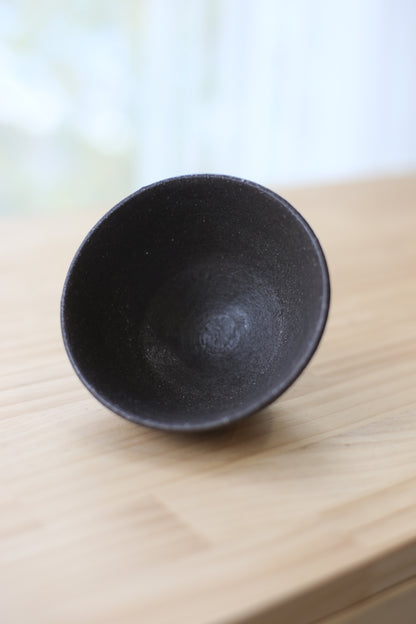 半点茶碗 pink黒御影