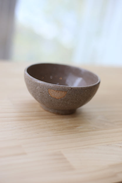 半点茶碗 古美山赤土 Ash Glaze